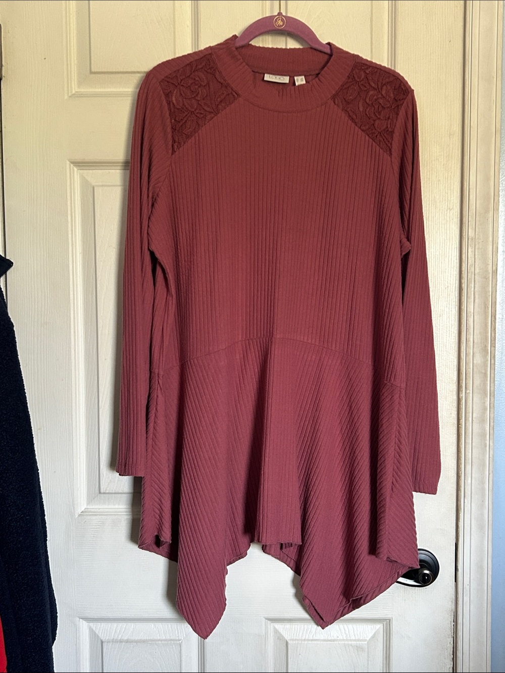 LOGO by Lori Goldstein Mockneck brushed ribbed lace inset tunic top size 1X
